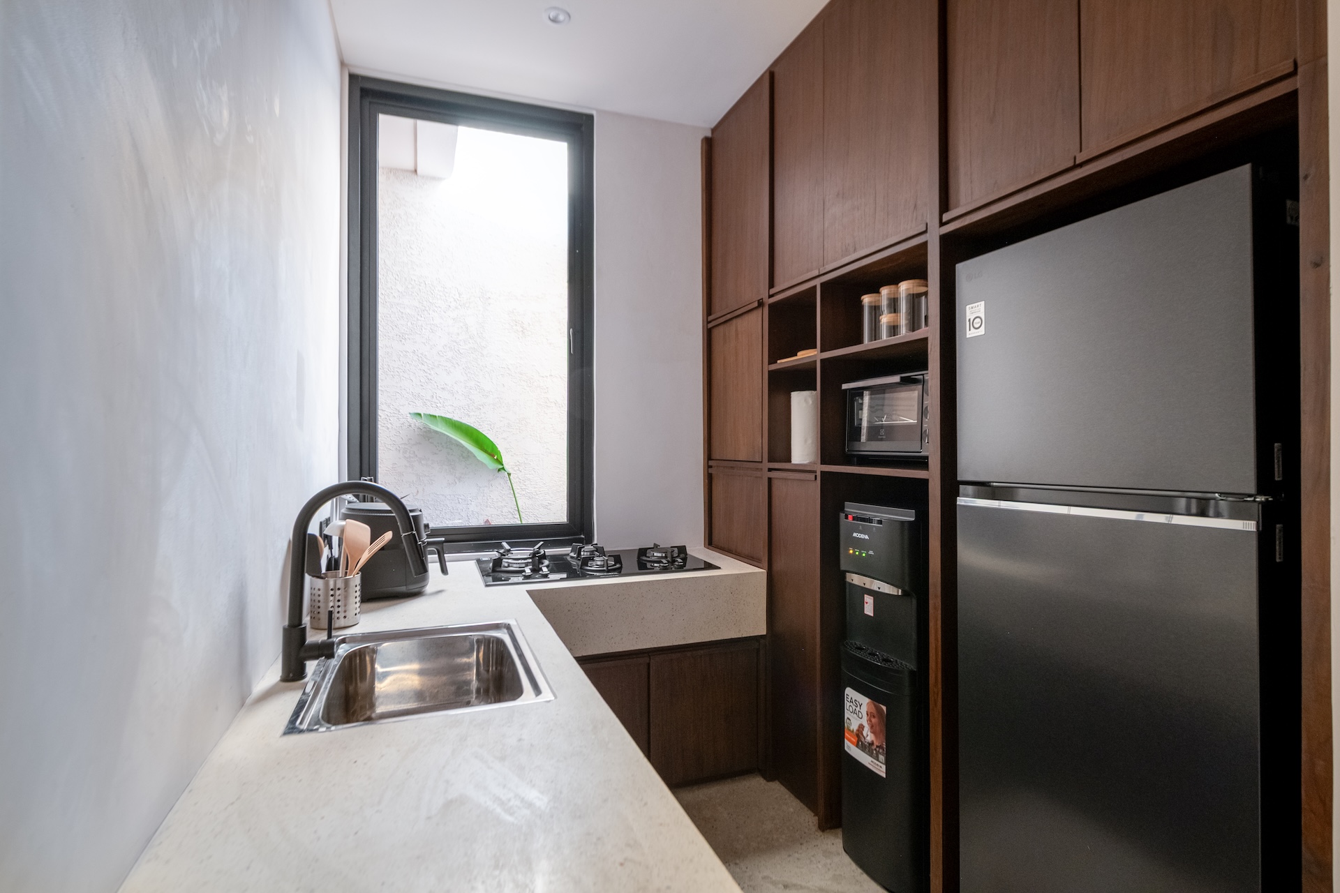 Modern kitchen appliances at Villa Amorino Bereban Bali